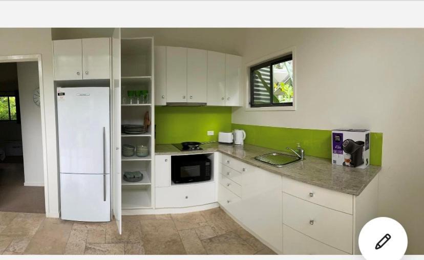 Dezen Accomodation Palmview Ngoại thất bức ảnh