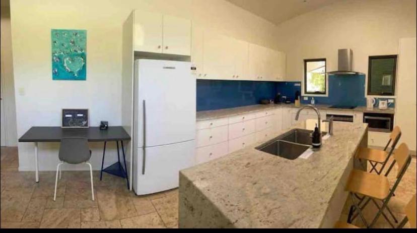 Dezen Accomodation Palmview Ngoại thất bức ảnh